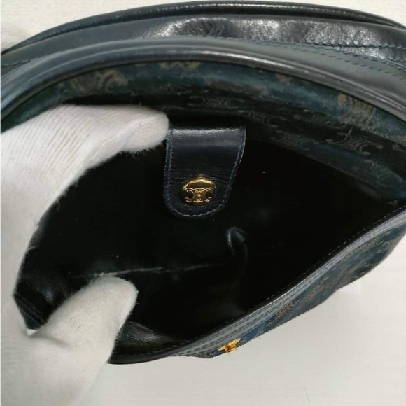 Celine Crossbody in good Condition!! - Picture 10 of 16